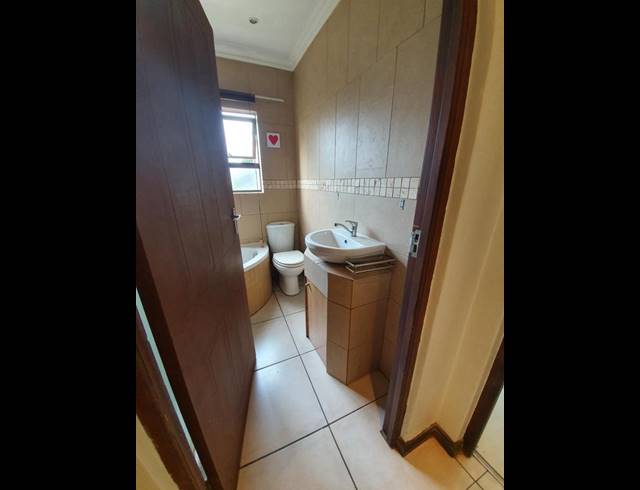 2 BEDROOM APARTMENT FOR SALE IN WILROPARK